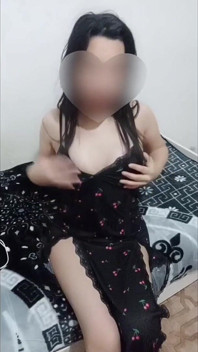 Amira Masturbazione Anale
