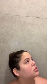 Live Stream with Dani Valentina