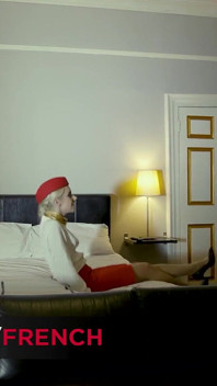 Trio en el hotel con 2 azafatas sexys