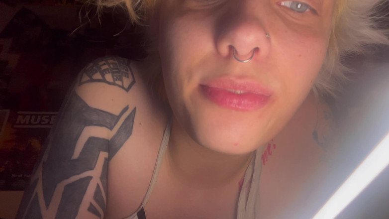Glitterqueen1999: Goth Girl Tanpa Tour Mulut Solek! Tongue Teeth 