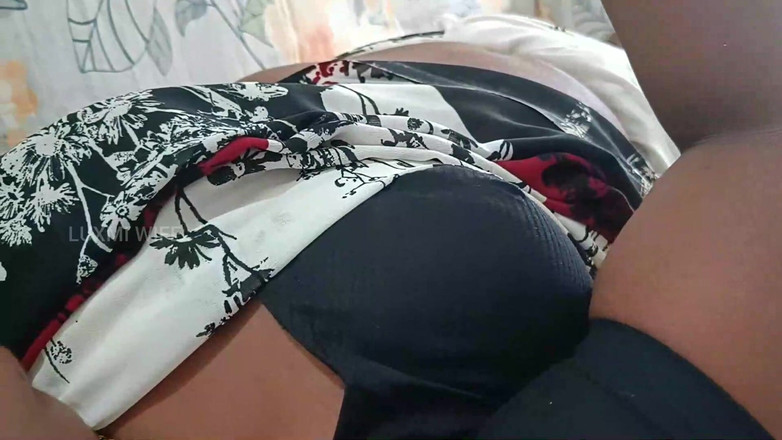 Luxmi Wife: Wife Gets Peak Orgasm Flowing From Pussy - 2
