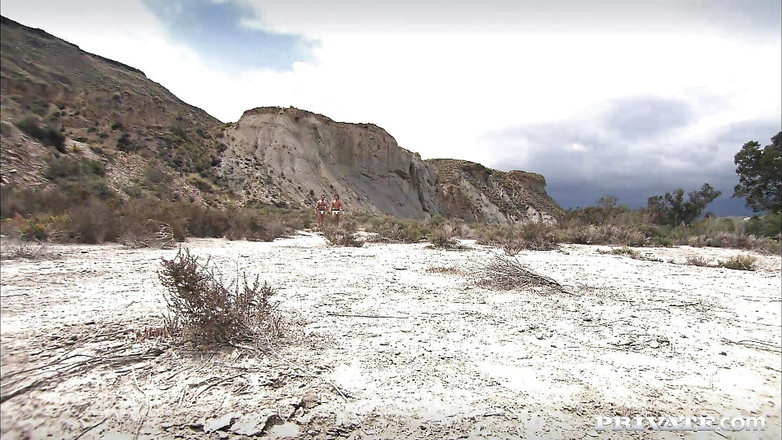 Private.com: PRIVATE Vanessa May are parte de sex în trei în aer liber,...