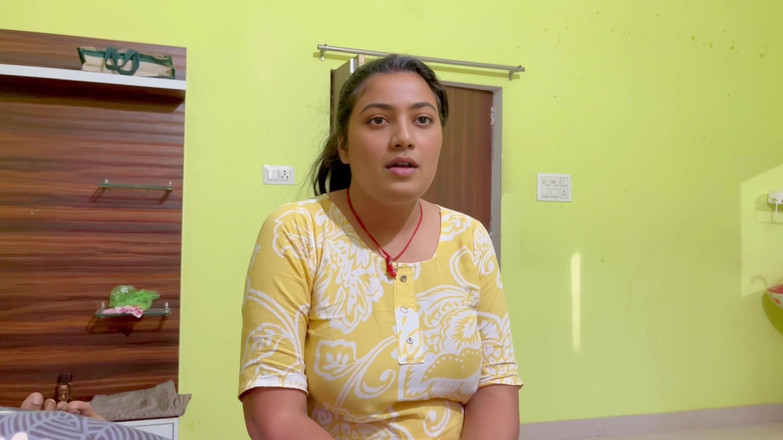 Hotty_ragini: सौतेली बहन की मेरे द्वारा चुदाई, वह अपने दोस्त के स्कूटर की मरम्मत के लिए 2000 चाहती है हिंदी ऑडियो