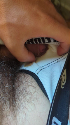 The Bearded Master: 体を見せつけてムラムラする強いアルファ