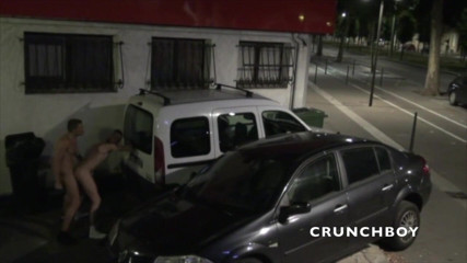 Crunch Boy: Incredibile esibizione per strada con Jordan Fox e un ragazzo...