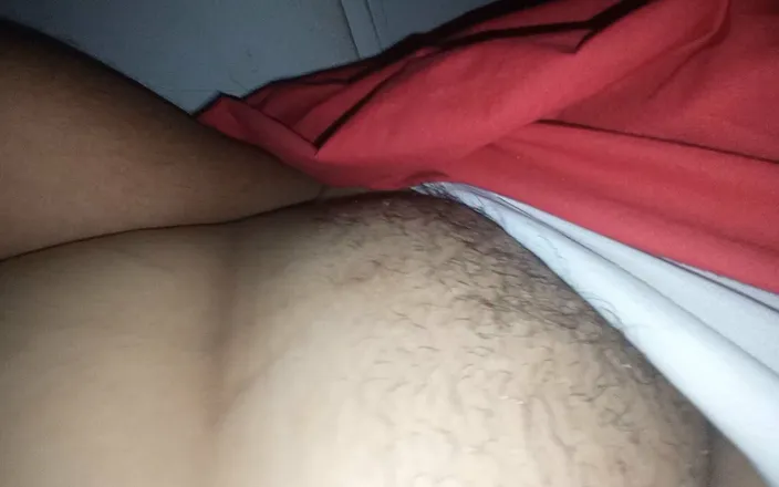 Karmicoxv: Massaging My Wife's Fat Hairy Pussy 2
