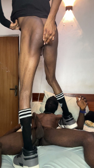YungthugM: My Gardener Has a Big Dick!