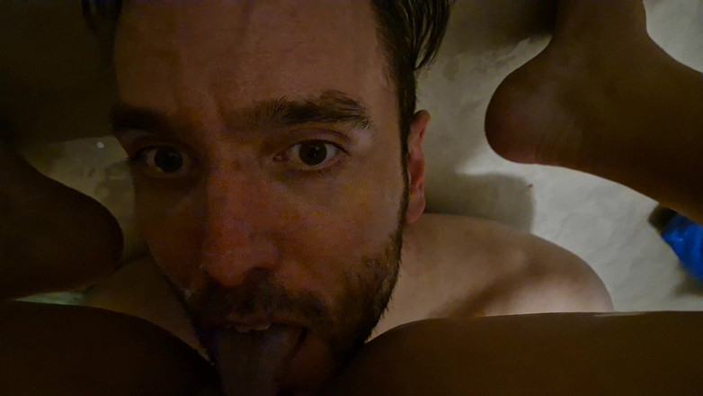 SwitchMixCouple: 그녀는 내 얼굴에 오줌을 싸고 나는 그것을 즐긴다