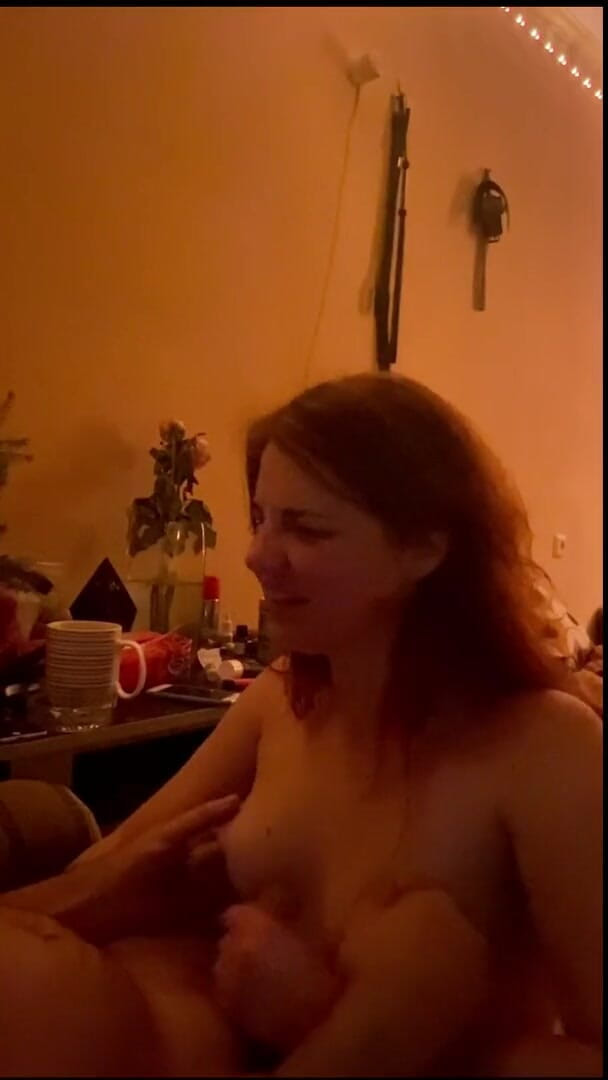 Elena917: Fumo, sputare, anello in bocca, scopata in faccia, schiaffi - il...