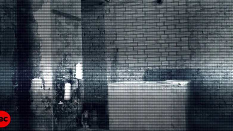 Planete Francaise: Máy bay bà già da đen và bạn thân người Pháp...