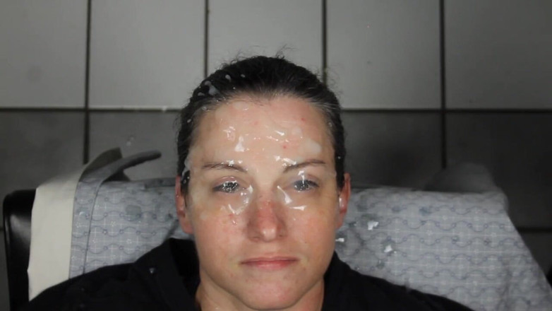 Dirty Dees: Dirty Dees Loves Facials