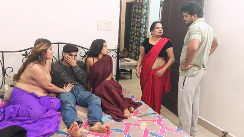 Londamaal123: Indian Desi Bhabhi Gangbang Threesome Foursome Hardcore Sex Video