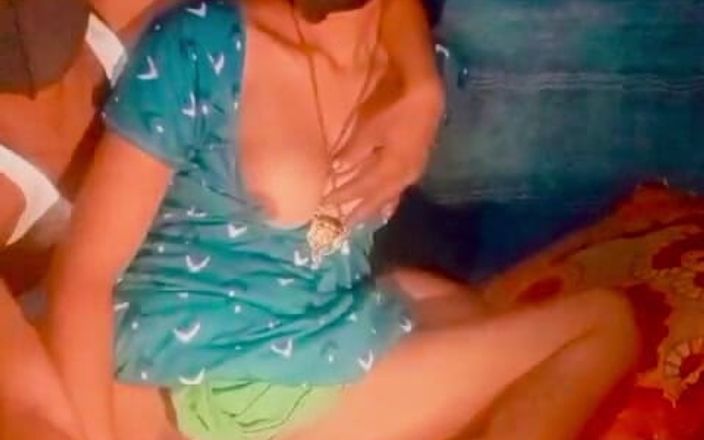 RadhaDevi: Desi india caldo video sexy