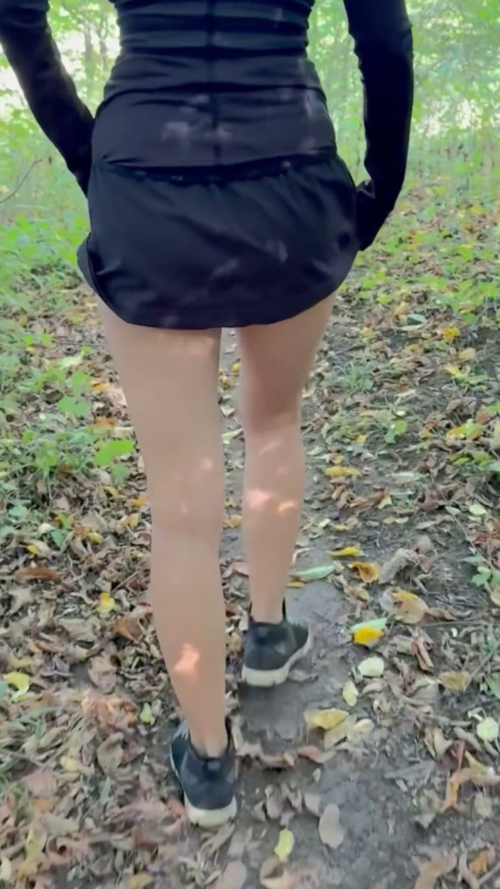 Sonya Pretty: Desnudo en el bosque