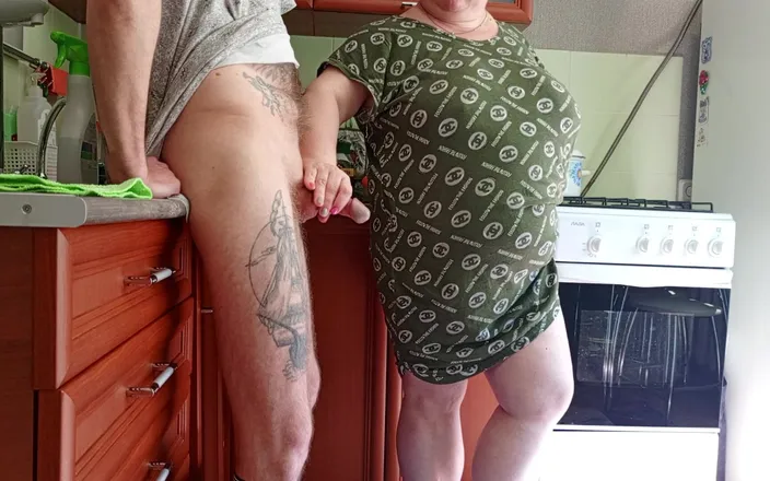 Zona901: Female Hands Make My Cock Hard and Make Him Cum