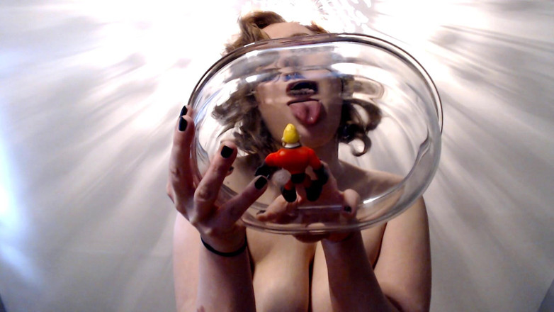 Ripley sweet studio: Giantess menelan pria kecil