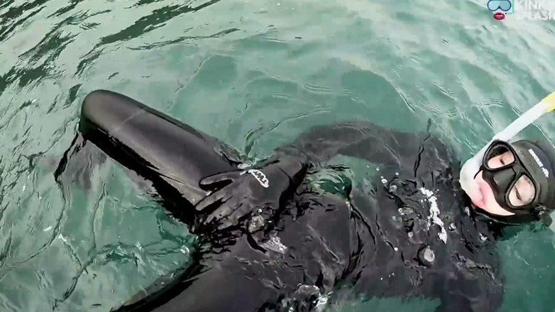 UKCuteGirl Lucy Lauren: Secret Underwater 8mm Wetsuit Play - Snorkeller Gets Away with It