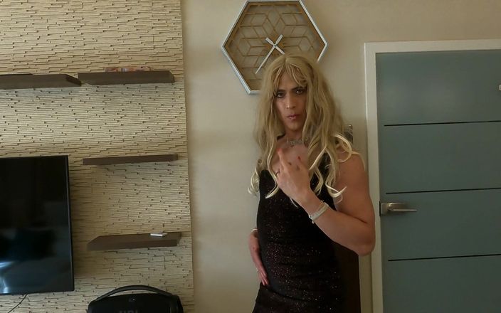 Trixy Sissy Babe: Trixy tańczy w domu.....