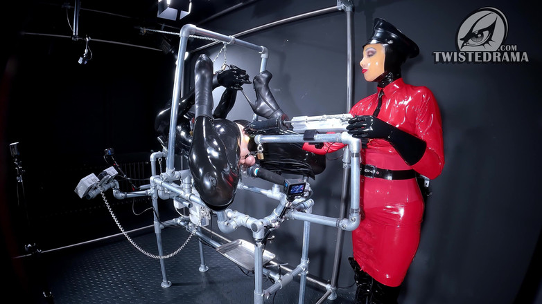 Twistedrama: Hog Tie Machine