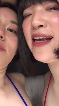 คันนะ ฮิไร และ รุกะ มัตสึโมโตะ ดมกลิ่นรักแร้เหม็น - มุมมองญี่ปุ่น