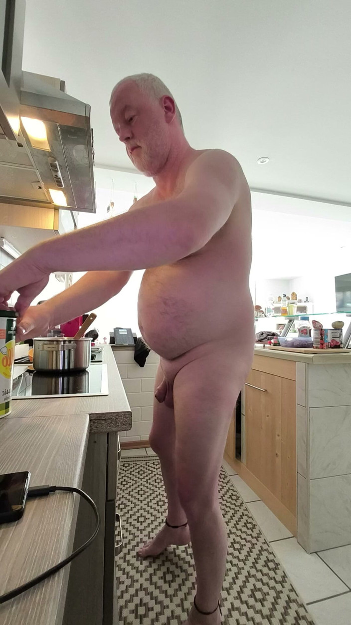 Carmen_Nylonjunge: Nudist Cooking My Stepmom's Pasta Dumplings