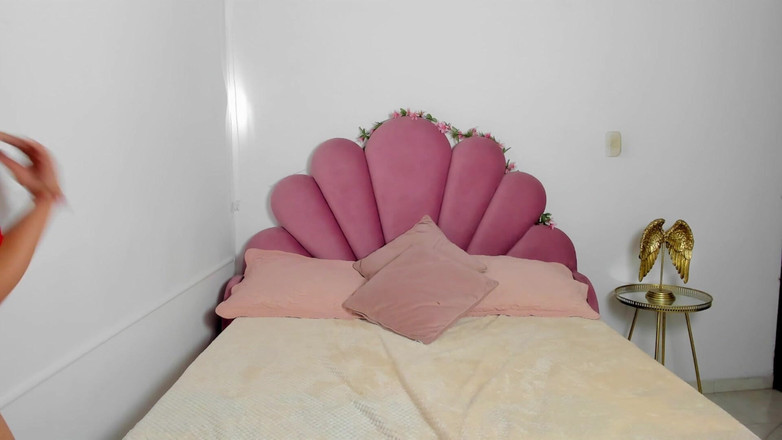 Yue Darko: Cô Có Mái Tóc Màu Thủ Dâm Rất Nóng Trên...