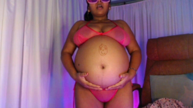 HotGirl21: Sexy schwangeres mädchen bikini-show.