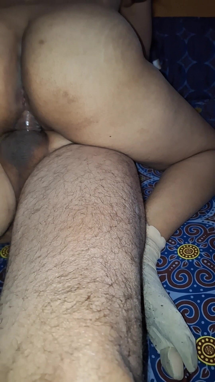 Hotsimi: 热辣的女朋友欺骗了她的男朋友
