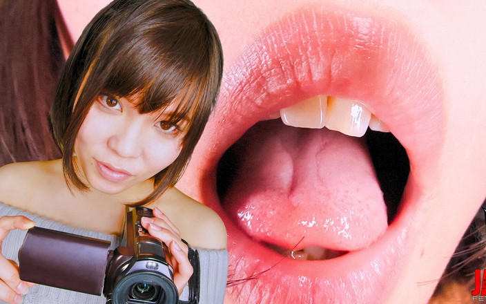 Japan Fetish Fusion: Utangaç momo momoi'nin ağzı ve dişlerinin heyecan verici selfiesi!
