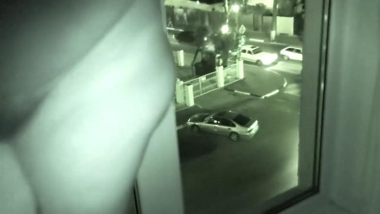 Katrin Porto: Une BBW se fait baiser par une vision nocturne à la...