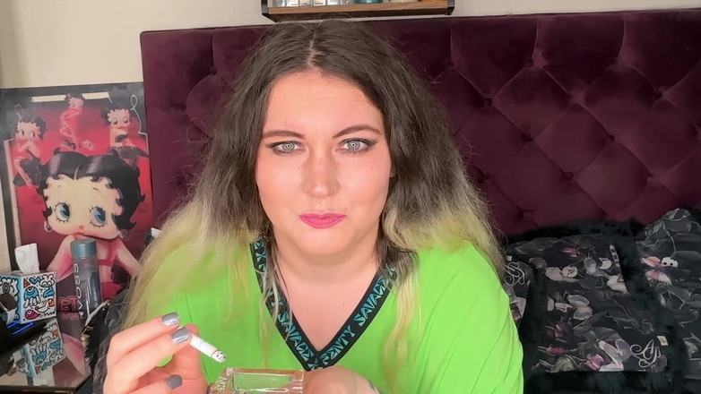 MissFFW: Куріння товстушки, рогоносці, членосос