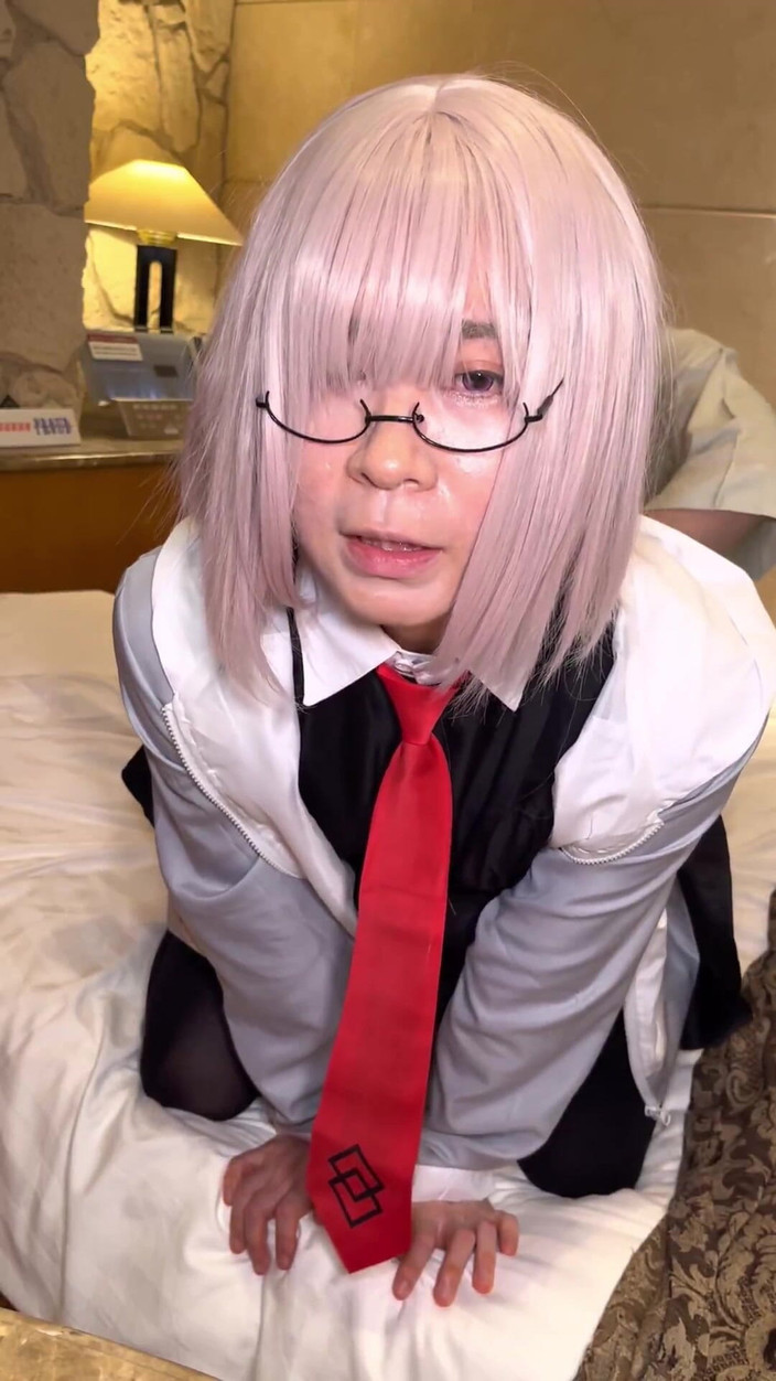 Tsuki-miko: Pureer goede meid tepel aanraking