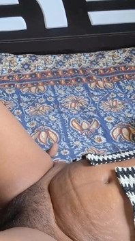 Freundin ruft ihren freund beim sex mit dem komplexen besitzer