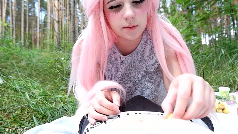 BubbleGum: Я устроила ей пикник, а она сделала мне незабываемый минет