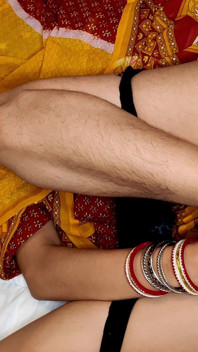 Bhabhi desi India xxx bengali dikongkek tuan rumah kerana dia tidak dapat membayar sewa rumah