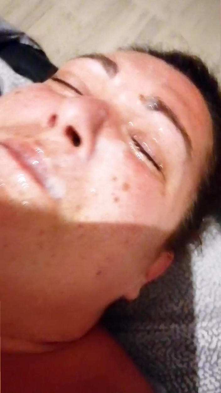 Chupita84: Manželka vystříkaná na obličej a ošukaná s výstřikem na obličej