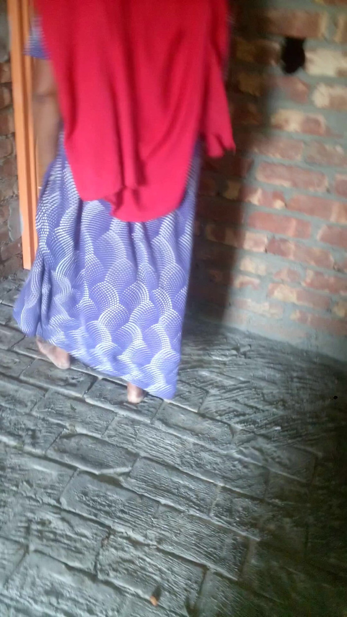 Sadia vabi: Sadia Vabi es tan hermosa del pueblo vabi-nuevo sexo