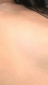 아름다운 로페즈의 핫한 엉덩이를 관통하는 렉싱턴