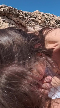 Scopo la mia migliore amica selvaggia sulla spiaggia