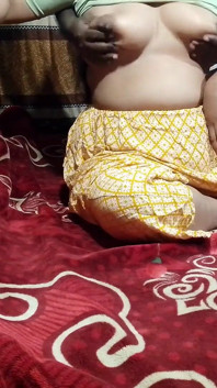 Сусідка індійська бхабхі трахалася з її деваром