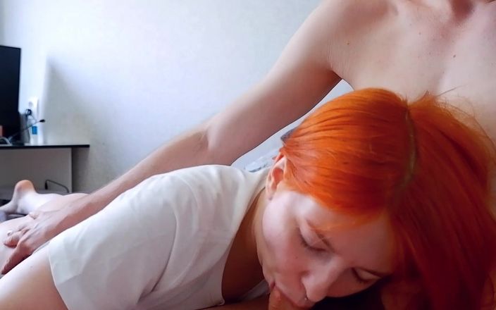 Sexellenting: 귀여운 빨간 머리의 입에 정액