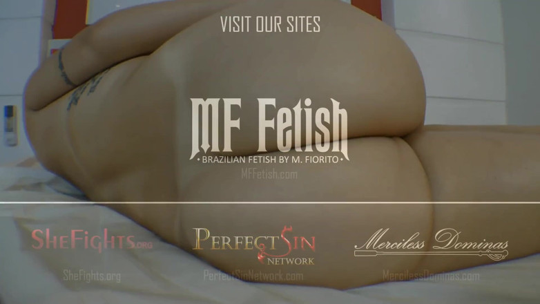 MF Fetish: La ragazza brasiliana cauanny con un gran culo scopa il...