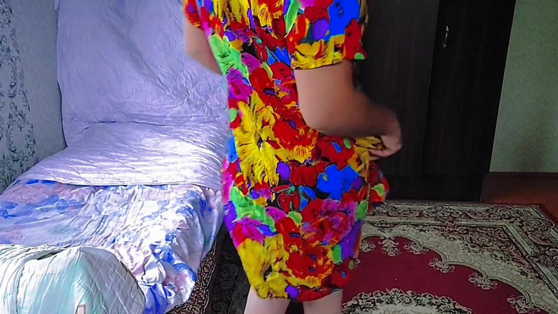 Kitty_Cross: Sexy pre-cumming cut péro pleskání s hladkými nohami mě nadrží