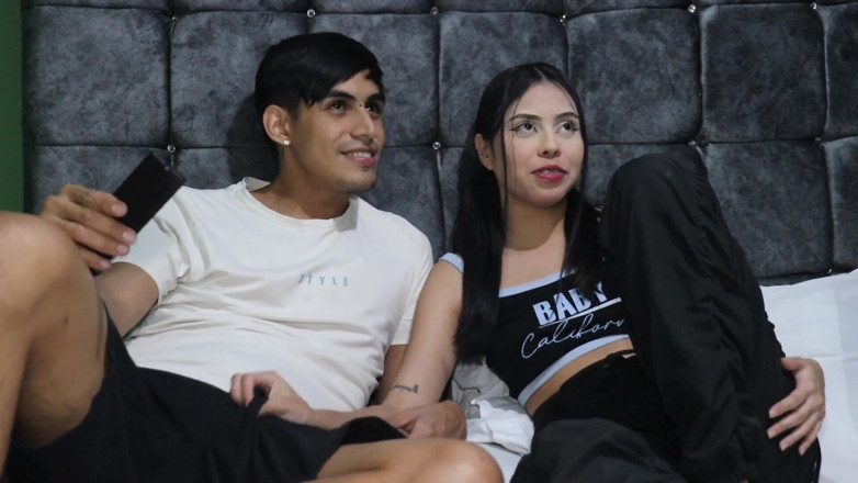 Vanessacoxxx: Part 1: Movie Night with My Best Friend Ends in Sexual...