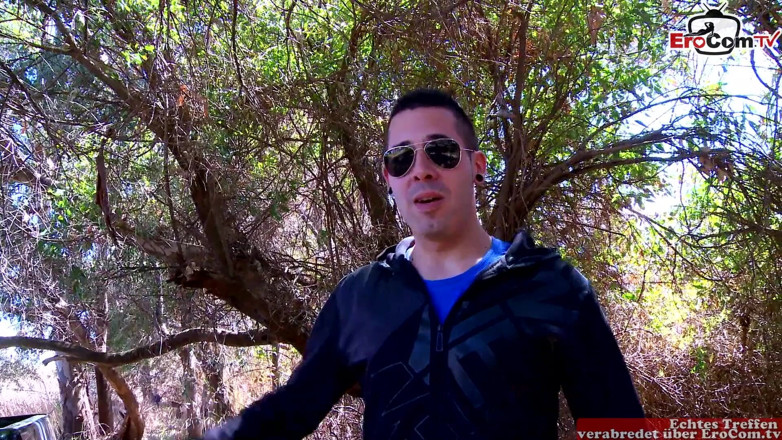 EroCom: Sexy junge spanische latina fickt im wald mit einem fremden