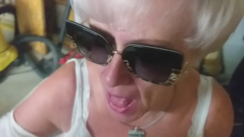 PureVicky66: hot naani svad ke saath bara land choosti hai