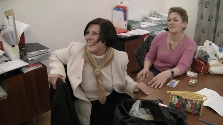 Lethal Teens: O curvă matură și cele două prietene ale ei satisface pula...