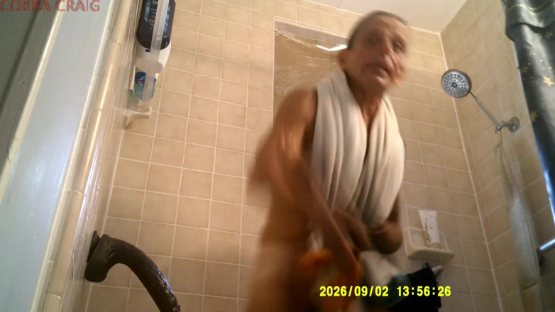 COBRA CRAIG: อาบน้ํา 9-2-2026 และเรื่องราวจากอดีตของงูเห่า