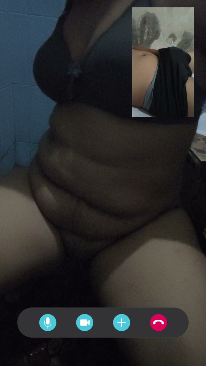 Ayuningsih: Videohovor se sexem