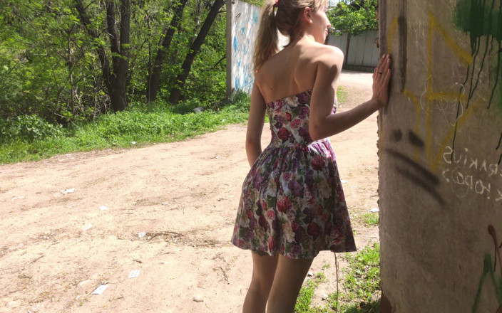 AnGelya G: There's No One Here! Fast Fuck Me Right Here in...